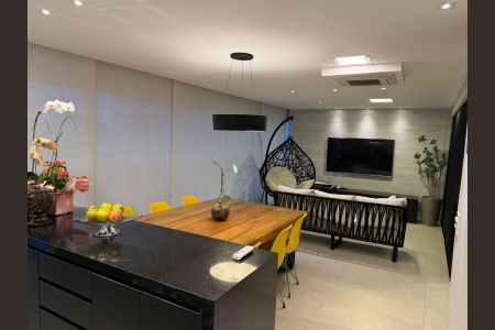 Apartamento à venda com 120m², 3 quartos e 2 vagasSala