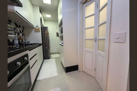 Cozinha de apartamento à venda com 3 quartos, 120m² em Santa Teresinha, São Paulo