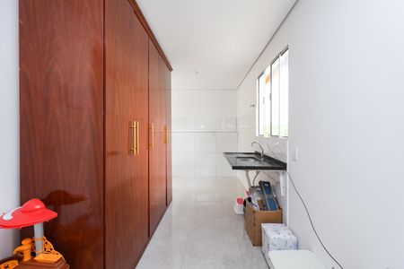 Cozinha de casa para alugar com 1 quarto, 34m² em Parque Arariba, São Paulo
