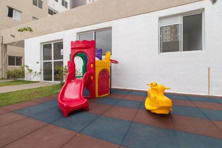 Apartamento para alugar com 32m², 2 quartos e sem vagaÁrea comum - Playground