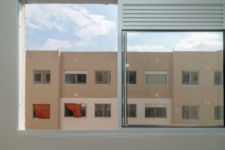 Sala vista de apartamento para alugar com 2 quartos, 32m² em Quinta da Paineira, São Paulo