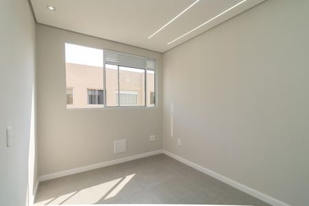 Sala de apartamento para alugar com 2 quartos, 32m² em Quinta da Paineira, São Paulo