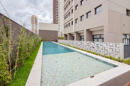 Studio para alugar com 35m², 1 quarto e sem vaga Studio para alugar com 35m², 1 quarto e sem vagaPiscina