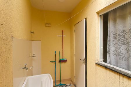 Casa de condomínio à venda com 80m², 2 quartos e 2 vagas Casa de condomínio à venda com 80m², 2 quartos e 2 vagasÁrea de Serviço