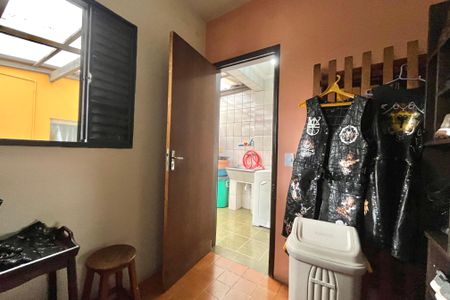 Casa à venda com 225m², 4 quartos e 3 vagasQuarto de Serviço