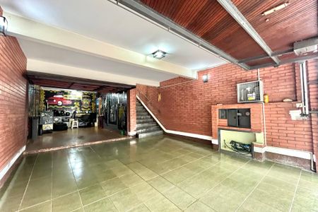 Casa à venda com 225m², 4 quartos e 3 vagasGaragem