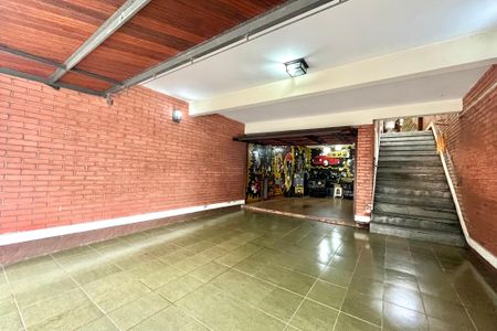 Casa à venda com 225m², 4 quartos e 3 vagasGaragem