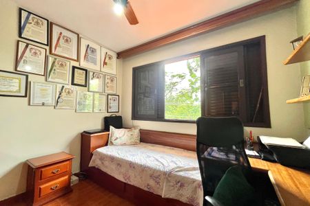 Casa à venda com 225m², 4 quartos e 3 vagasQuarto 2