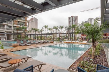 Apartamento para alugar com 167m², 3 quartos e 3 vagasPiscina