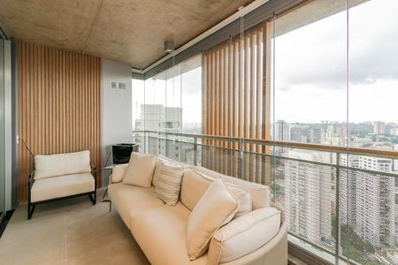 Apartamento para alugar com 167m², 3 quartos e 3 vagasVaranda