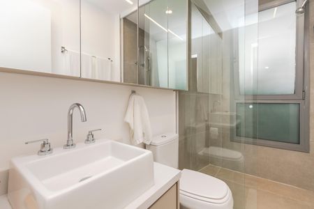 Apartamento para alugar com 167m², 3 quartos e 3 vagasBanheiro da Suíte 1