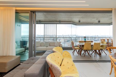 Apartamento para alugar com 167m², 3 quartos e 3 vagasSala