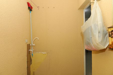 Casa de condomínio à venda com 54m², 2 quartos e 2 vagasÁrea de Serviço