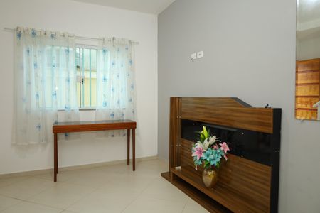 Sala de casa de condomínio para alugar com 2 quartos, 54m² em Parque Cruzeiro do Sul, São Paulo