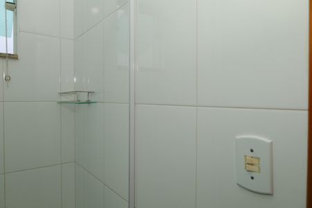 Casa de condomínio à venda com 54m², 2 quartos e 2 vagasBanheiro 1 - Suíte 1