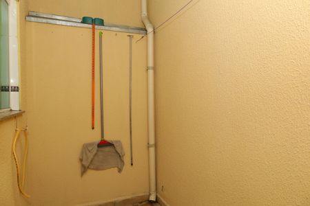 Casa de condomínio à venda com 54m², 2 quartos e 2 vagasÁrea de Serviço