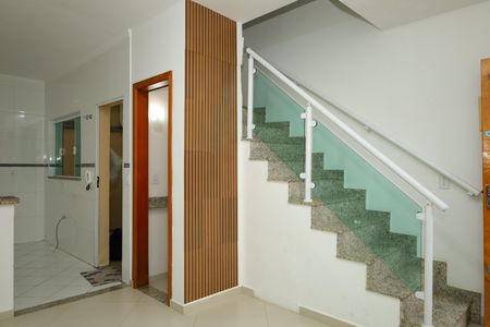 Sala de casa de condomínio para alugar com 2 quartos, 54m² em Parque Cruzeiro do Sul, São Paulo