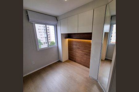 Quarto de apartamento para alugar com 2 quartos, 30m² em Vila Mangalot, São Paulo