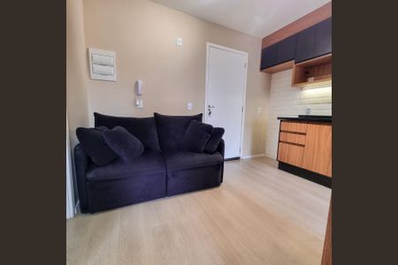 Sala de apartamento para alugar com 2 quartos, 30m² em Vila Mangalot, São Paulo