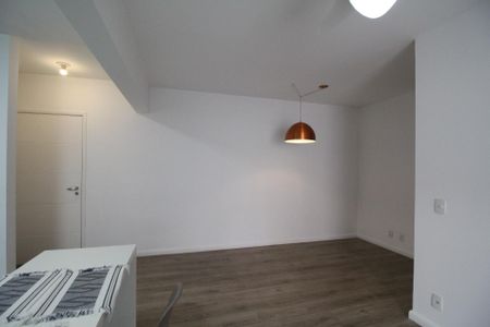 Apartamento à venda com 68m², 2 quartos e 1 vaga Apartamento à venda com 68m², 2 quartos e 1 vagaSala