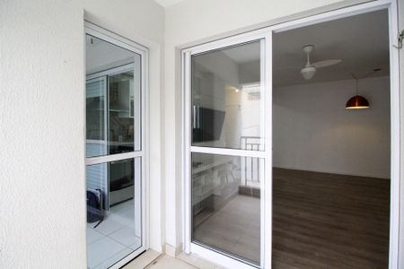 Apartamento à venda com 68m², 2 quartos e 1 vaga Apartamento à venda com 68m², 2 quartos e 1 vagaVaranda Gourmet