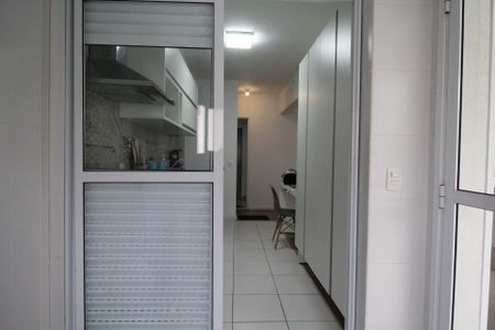 Apartamento à venda com 68m², 2 quartos e 1 vaga Apartamento à venda com 68m², 2 quartos e 1 vagaÁrea de Serviço