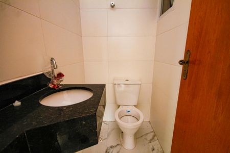 Banheiro Social de apartamento para alugar com 2 quartos, 50m² em Balneario Flórida, Praia Grande