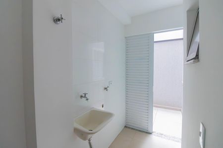 Casa de condomínio para alugar com 42m², 2 quartos e sem vagaÁrea de Serviço