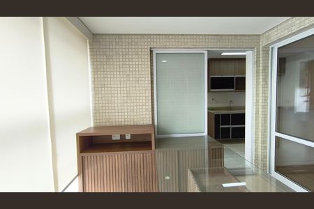 Apartamento para alugar com 72m², 1 quarto e 2 vagasVaranda