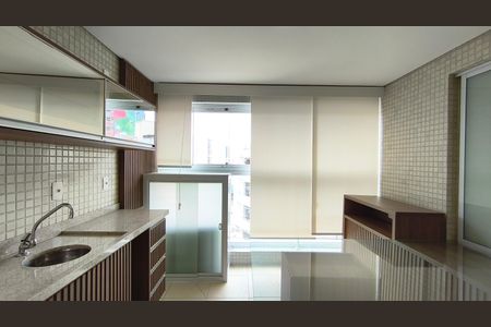 Apartamento para alugar com 72m², 1 quarto e 2 vagasVaranda