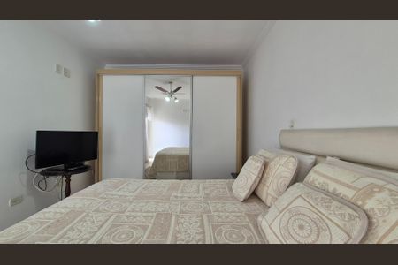 Apartamento à venda com 156m², 3 quartos e 2 vagas Apartamento à venda com 156m², 3 quartos e 2 vagasSuíte