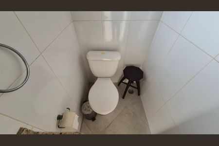 Apartamento à venda com 156m², 3 quartos e 2 vagas Apartamento à venda com 156m², 3 quartos e 2 vagasLavabo