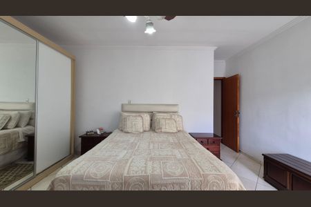 Apartamento à venda com 156m², 3 quartos e 2 vagas Apartamento à venda com 156m², 3 quartos e 2 vagasSuíte