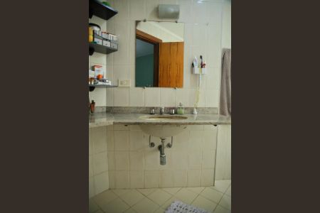 Apartamento para alugar com 123m², 3 quartos e 2 vagasSuíte - Banheiro 