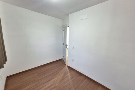Quarto de apartamento para alugar com 2 quartos, 80m² em Figueira, Duque de Caxias