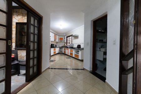 Casa para alugar com 180m², 3 quartos e 2 vagasEntrada 