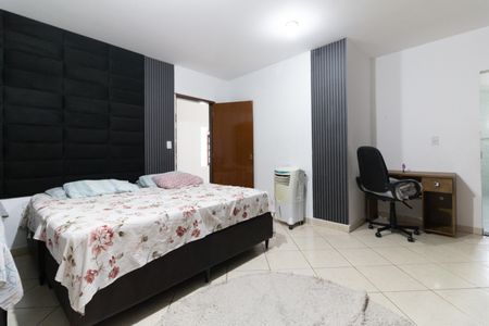 Casa para alugar com 180m², 3 quartos e 2 vagasSuíte