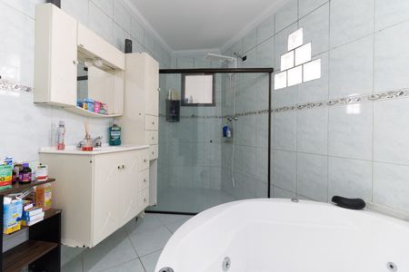 Casa para alugar com 180m², 3 quartos e 2 vagasBanheiro da Suíte