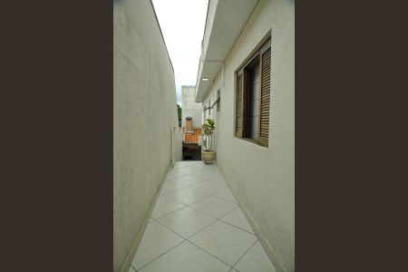 Casa à venda com 135m², 2 quartos e 2 vagasQuintal Lateral 