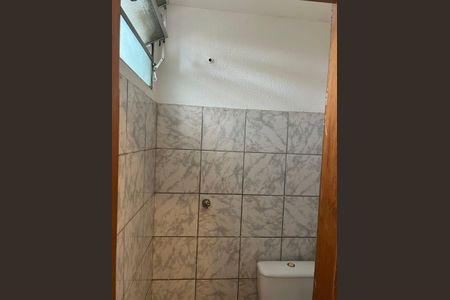 Banheiro de apartamento para alugar com 3 quartos, 70m² em Heliópolis, Belo Horizonte
