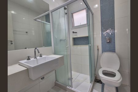 Casa de condomínio para alugar com 370m², 4 quartos e 2 vagas