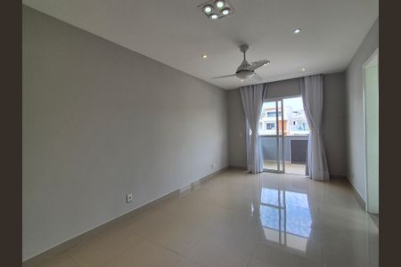 Casa de condomínio para alugar com 370m², 4 quartos e 2 vagas