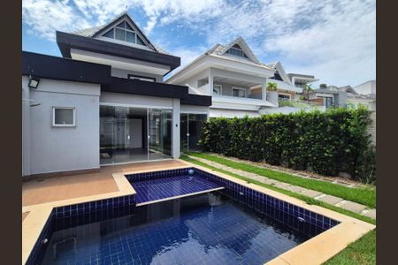 Casa de condomínio para alugar com 370m², 4 quartos e 2 vagas