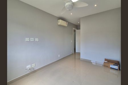 Casa de condomínio para alugar com 370m², 4 quartos e 2 vagas