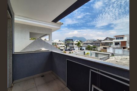 Casa de condomínio para alugar com 370m², 4 quartos e 2 vagas