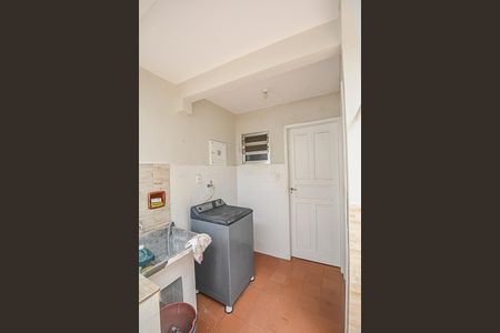 Casa à venda com 113m², 2 quartos e 2 vagas Casa à venda com 113m², 2 quartos e 2 vagasÁrea de Serviço