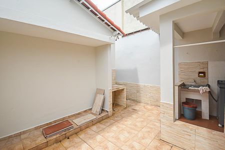 Casa à venda com 113m², 2 quartos e 2 vagas Casa à venda com 113m², 2 quartos e 2 vagasQuintal