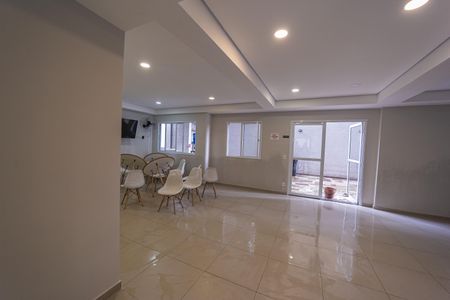 Apartamento para alugar com 26m², 1 quarto e sem vaga Apartamento para alugar com 26m², 1 quarto e sem vagaÁrea comum - Salão de festas