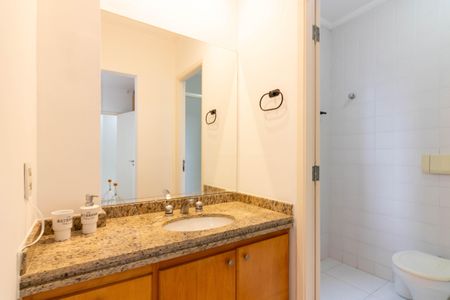Apartamento para alugar com 70m², 2 quartos e 1 vagaBanheiro da Suíte 2