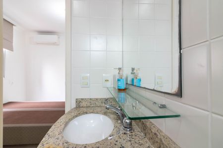 Apartamento para alugar com 70m², 2 quartos e 1 vagaBanheiro da Suíte 1